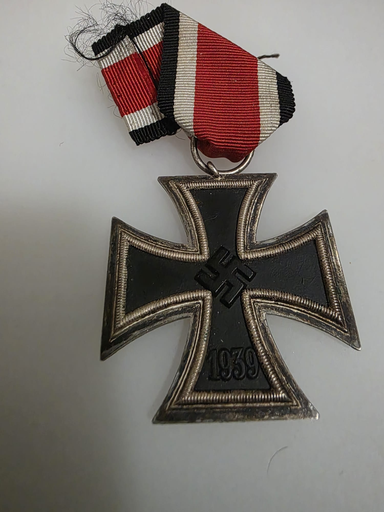 Original WWII German Iron Cross 2nd Class 1939 EK2 with Ribbon - Image 2