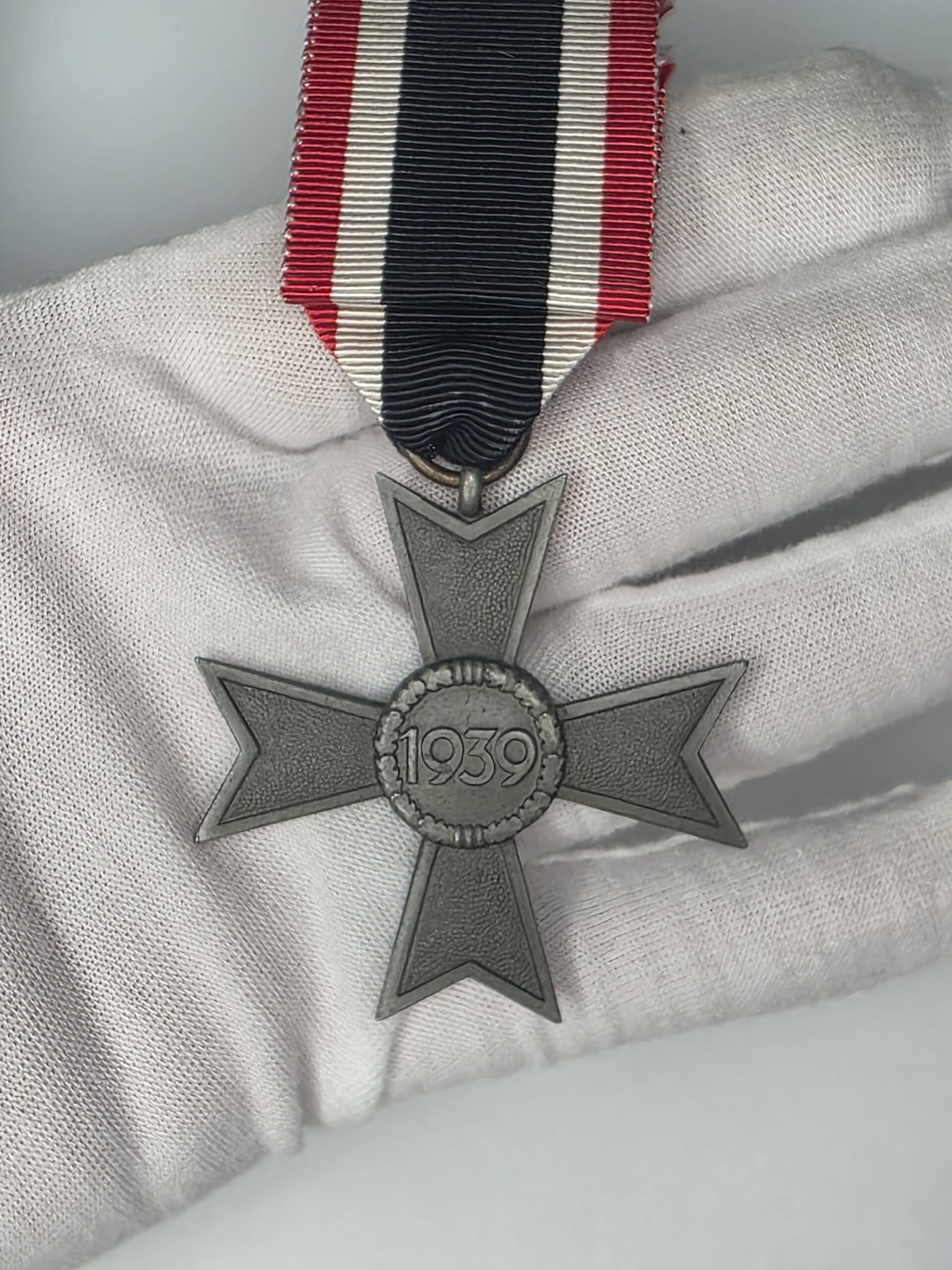 Kriegsverdienstkreuz 2nd Class without swords reverse dated 1939