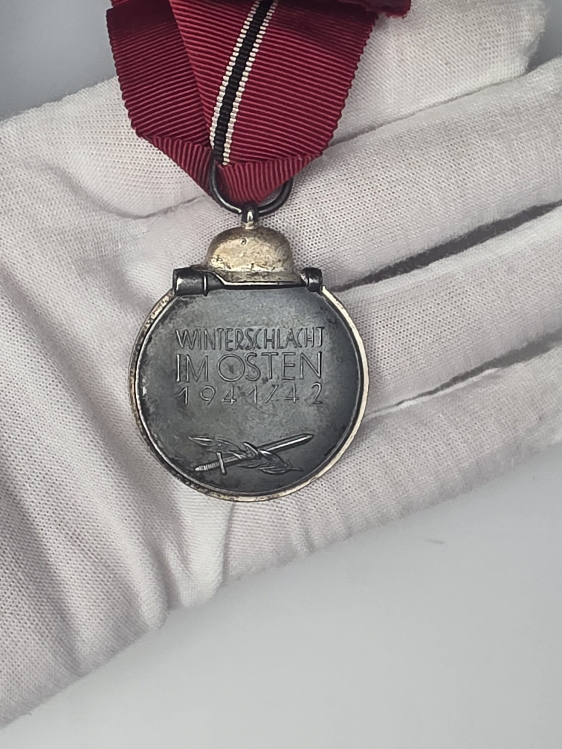 Ostmedaille reverse inscribed Winterschlacht im Osten 1941 42