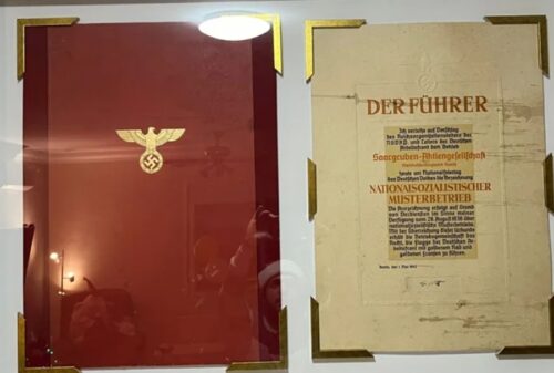 Adolf Hitler signature