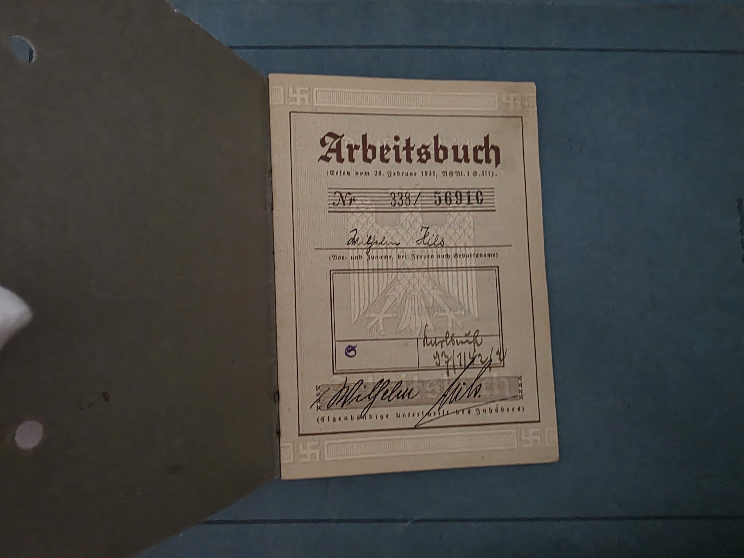 Original German Arbeitsbuch – Wilhelm Hils, Karlsruhe, 1st Pattern - Image 2