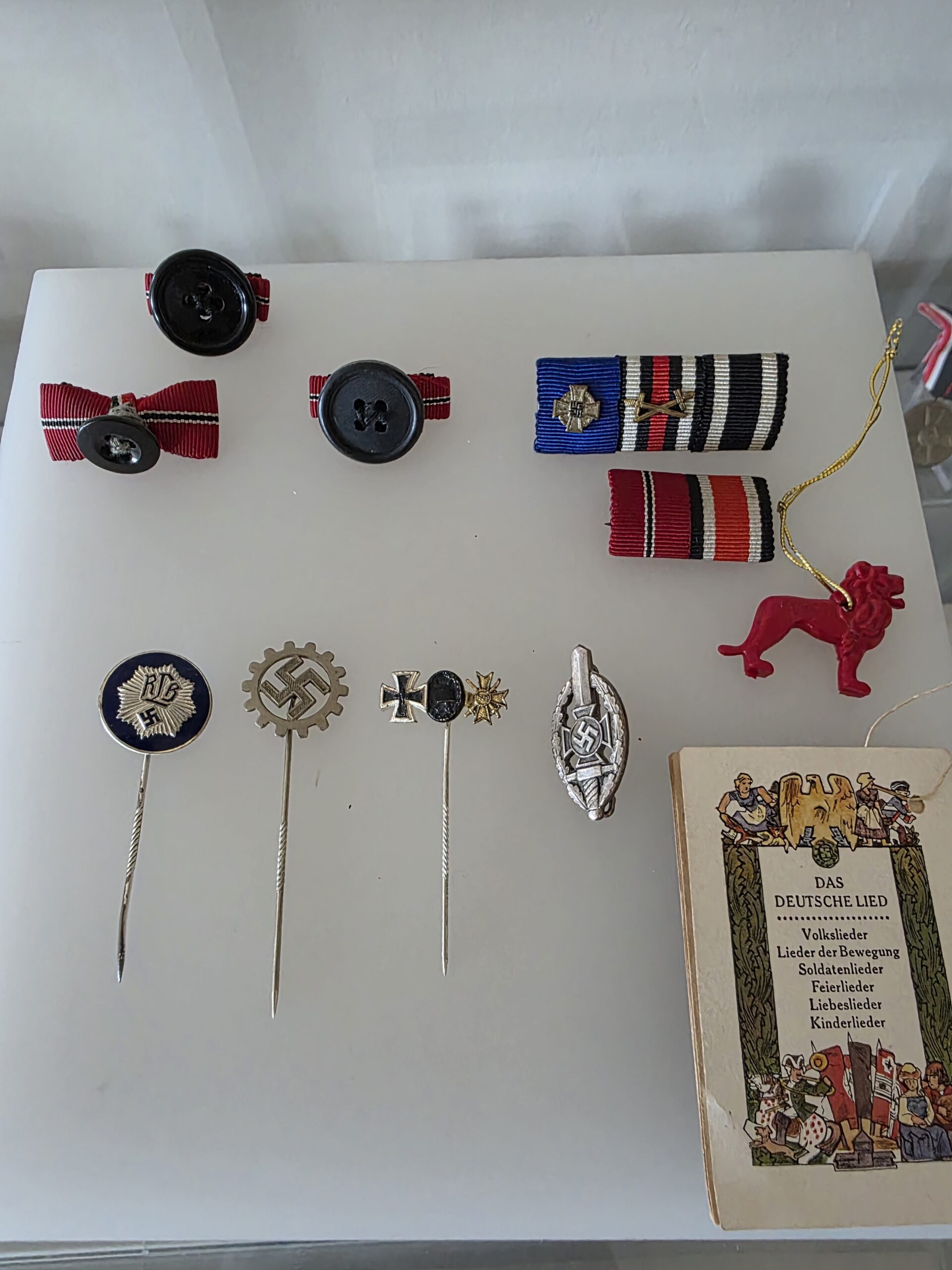 WWII German Militaria Insignia Lot overview