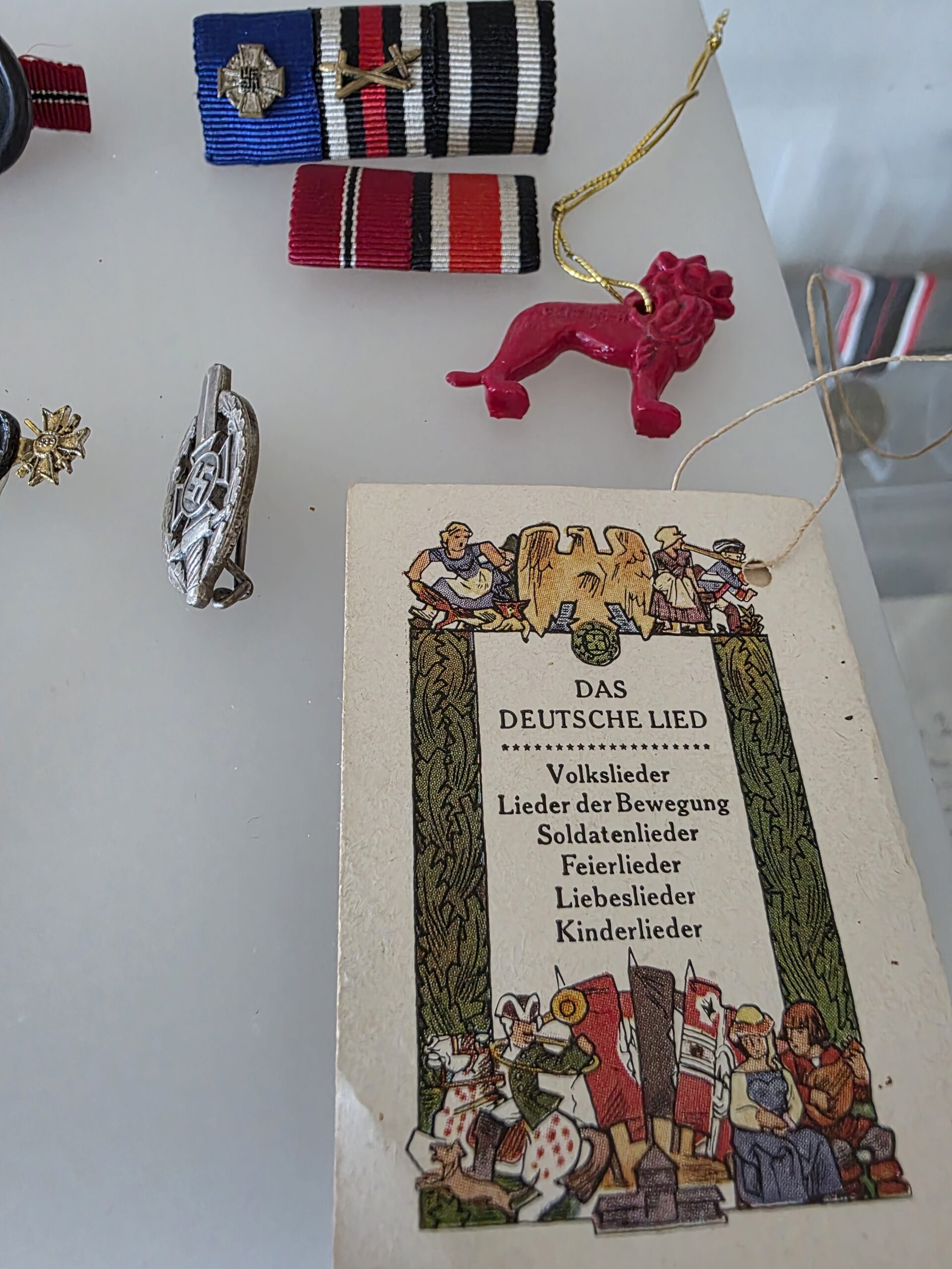Original WWII German Militaria Insignia Lot – RLB, DAF, Ribbon Bars & WHW - Image 7