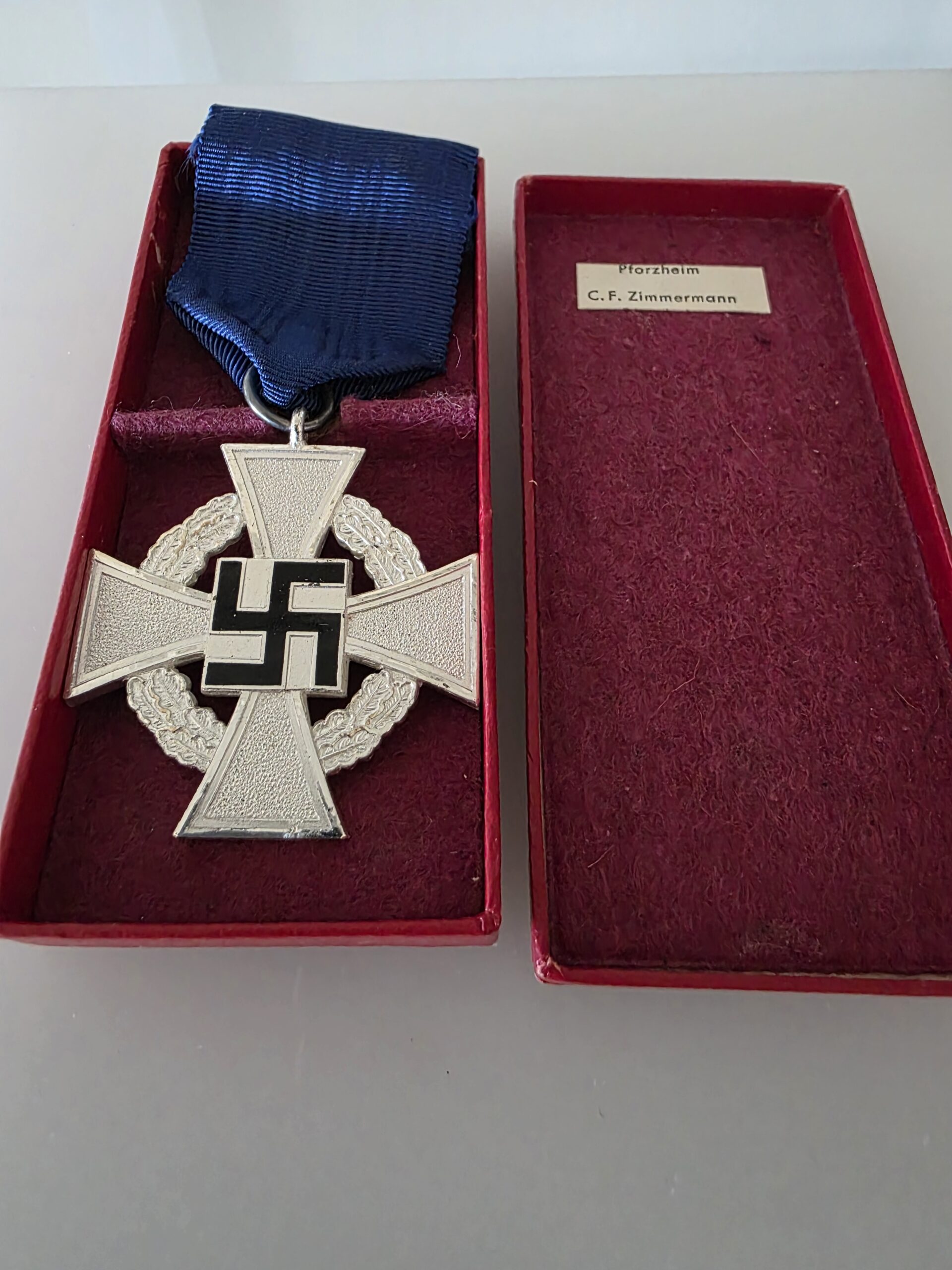 Original WWII German 25 Year Faithful Service Medal – C.F. Zimmermann Cased - Image 4