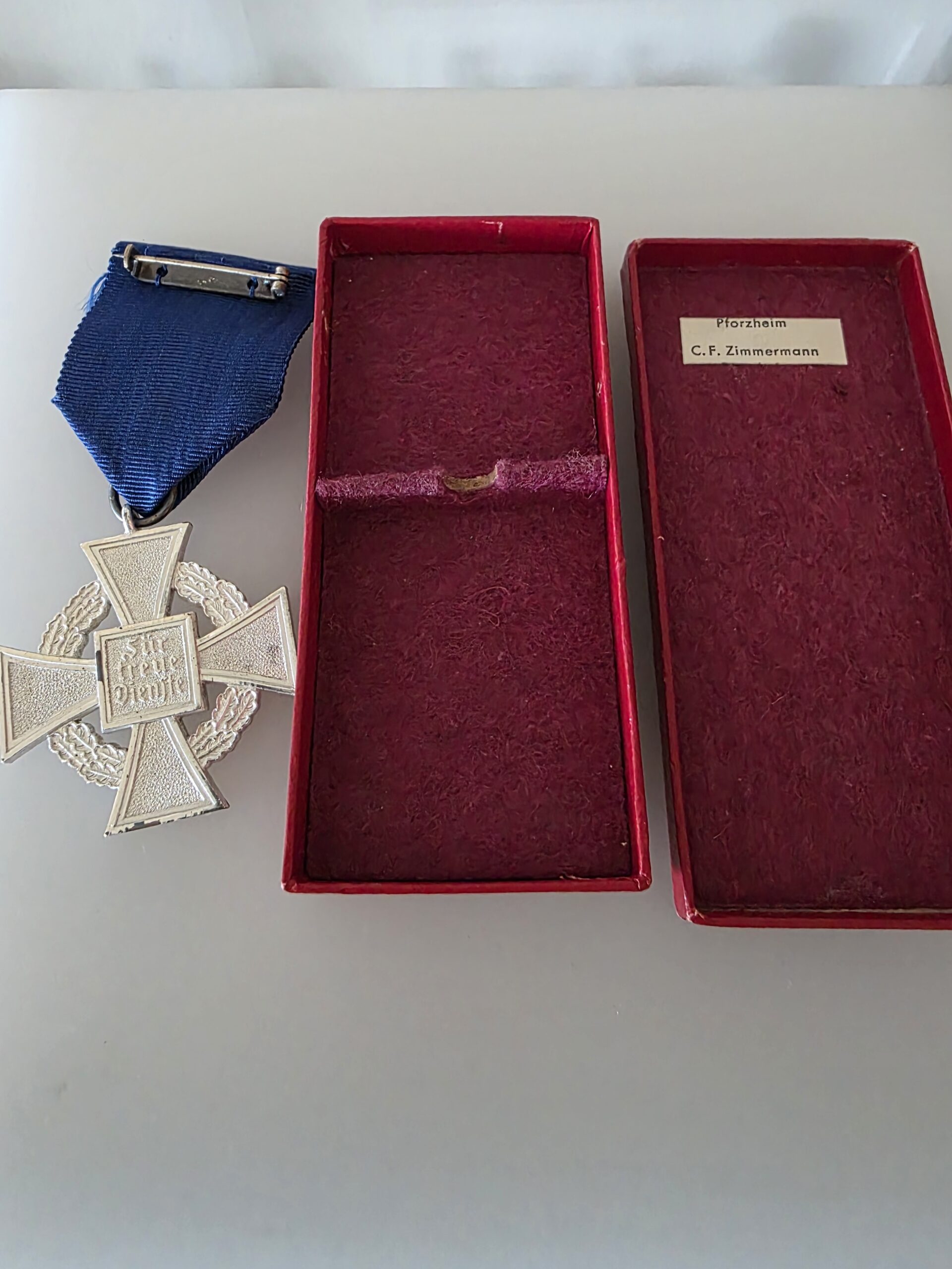 Original WWII German 25 Year Faithful Service Medal – C.F. Zimmermann Cased - Image 3