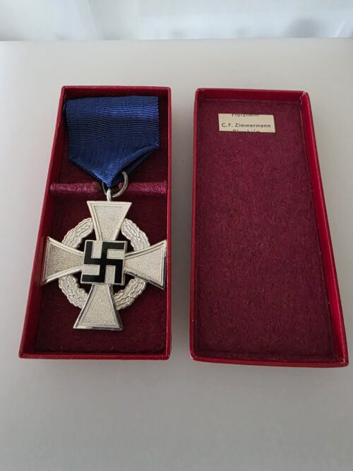 WWII German 25 Year Faithful Service Cross front