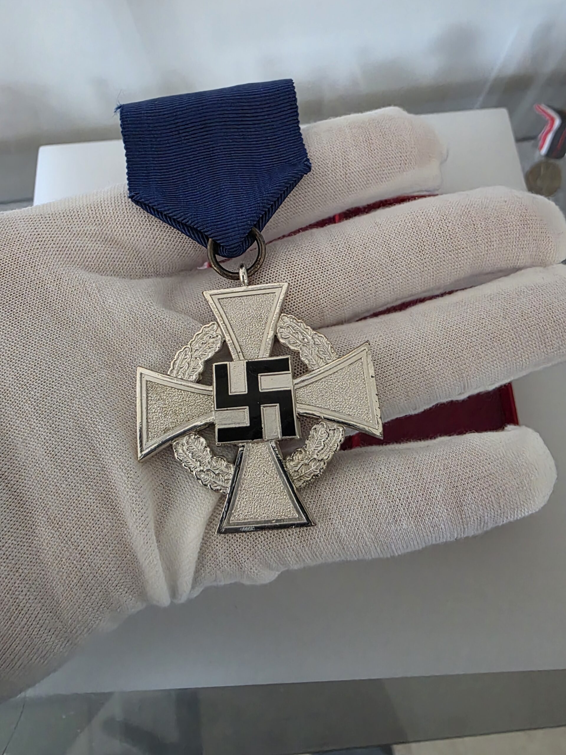 WWII German 25 Year Faithful Service Cross – C.F. Zimmermann Cased - Image 3