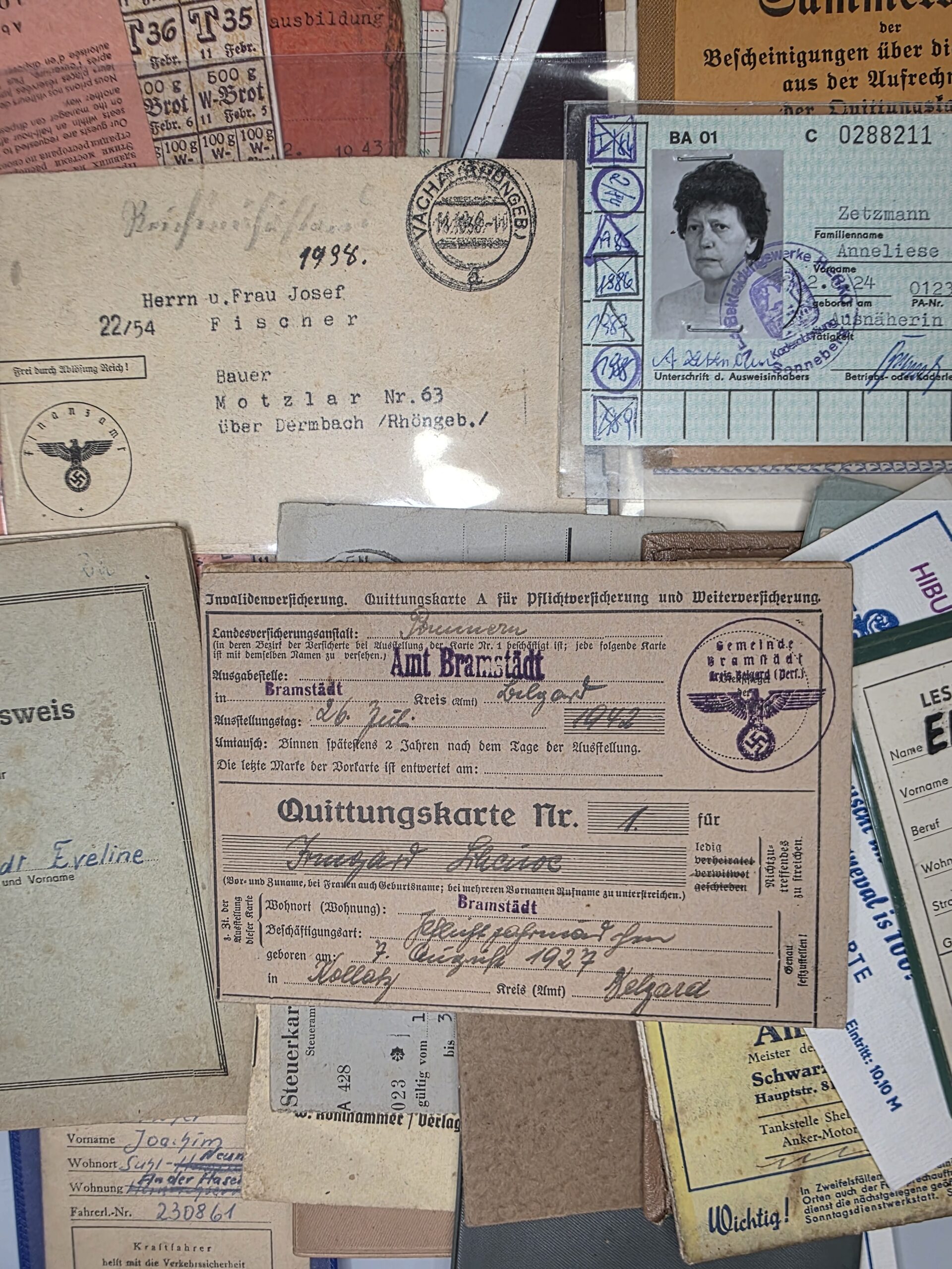 DOC170 01 WWII German document archive with original wartime papers