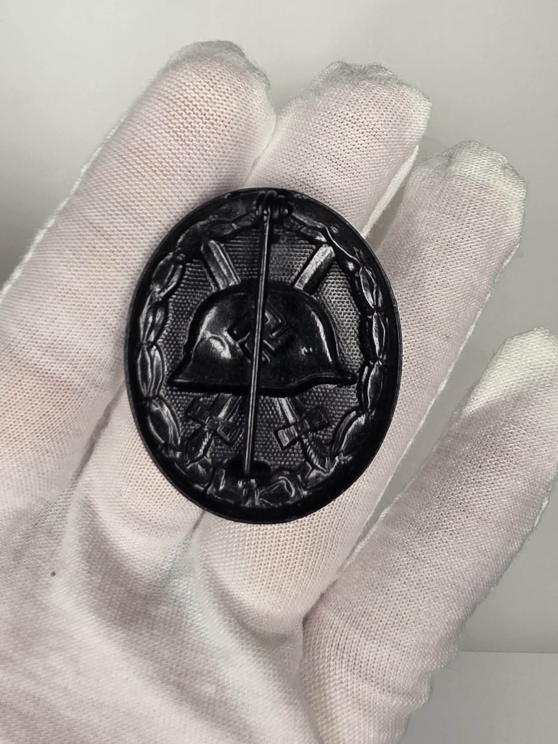 Wound Badge 1939 reproduction in black 2nd Pattern front