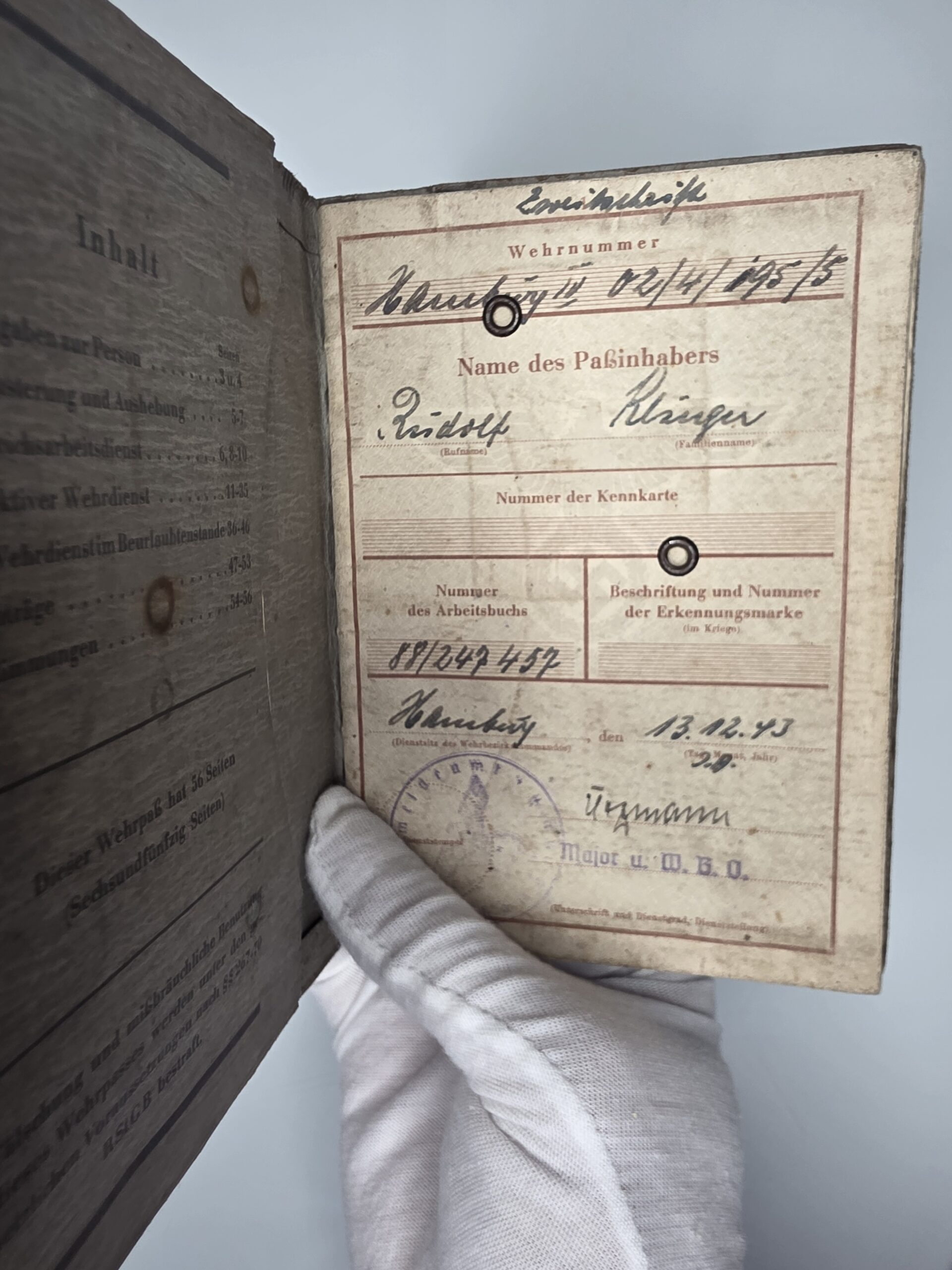 WWII German Wehrpass – Rudolf Klinger 1943 Zweitschrift with Photo & Typhus Card - Image 2