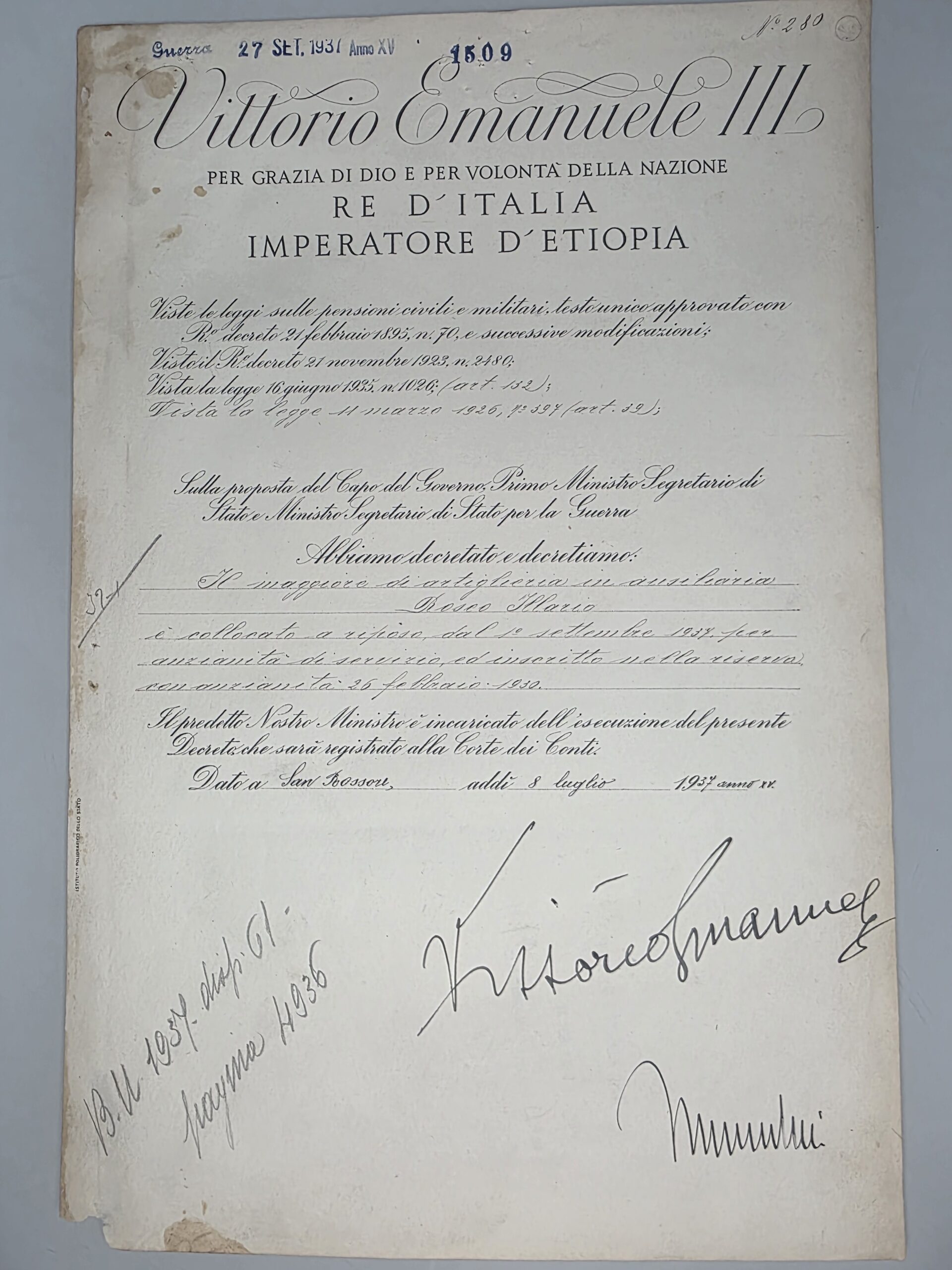 Original 1937 military decree signed by Benito Mussolini and Vittorio Emanuele III